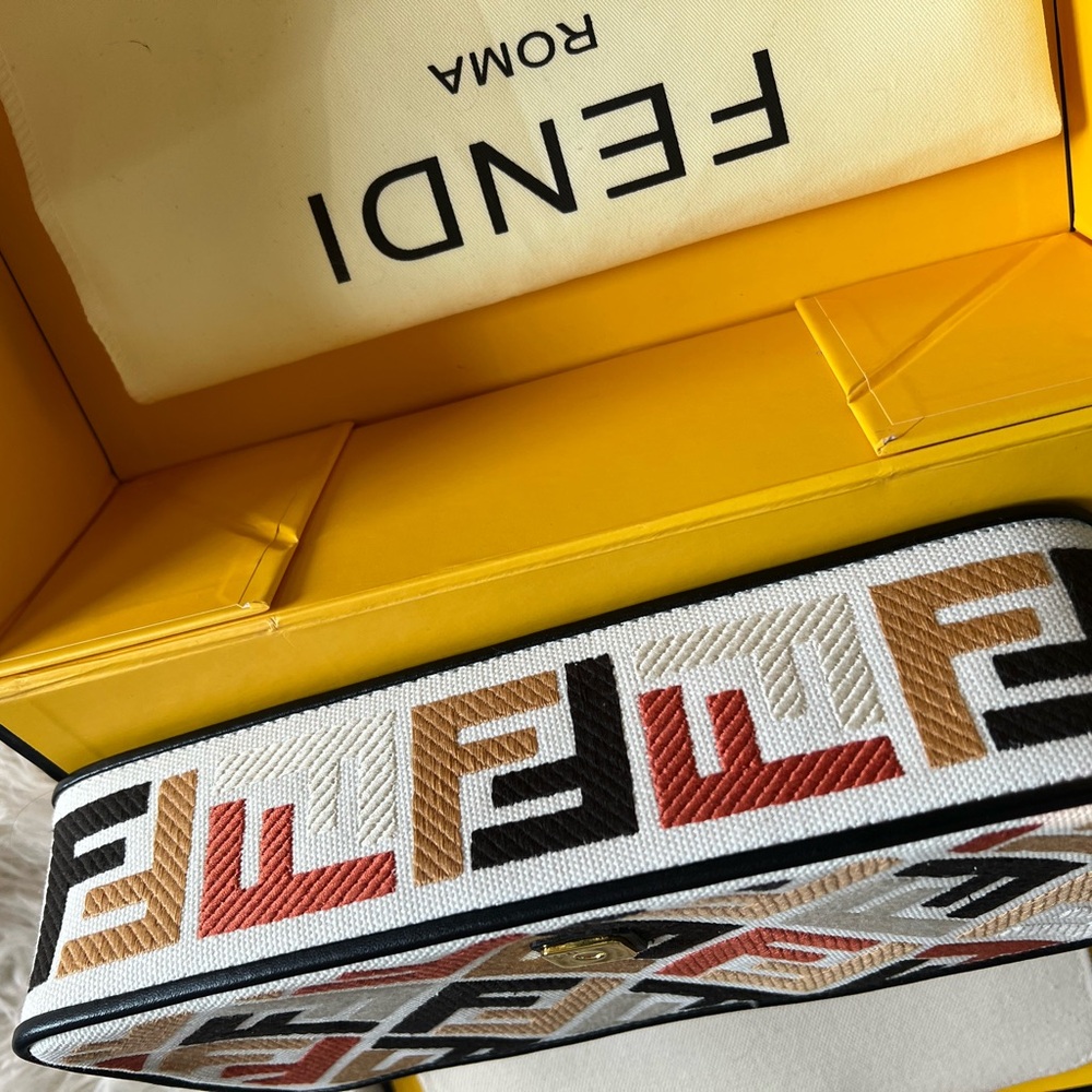 Purse 👛 - Picture 9 of 9